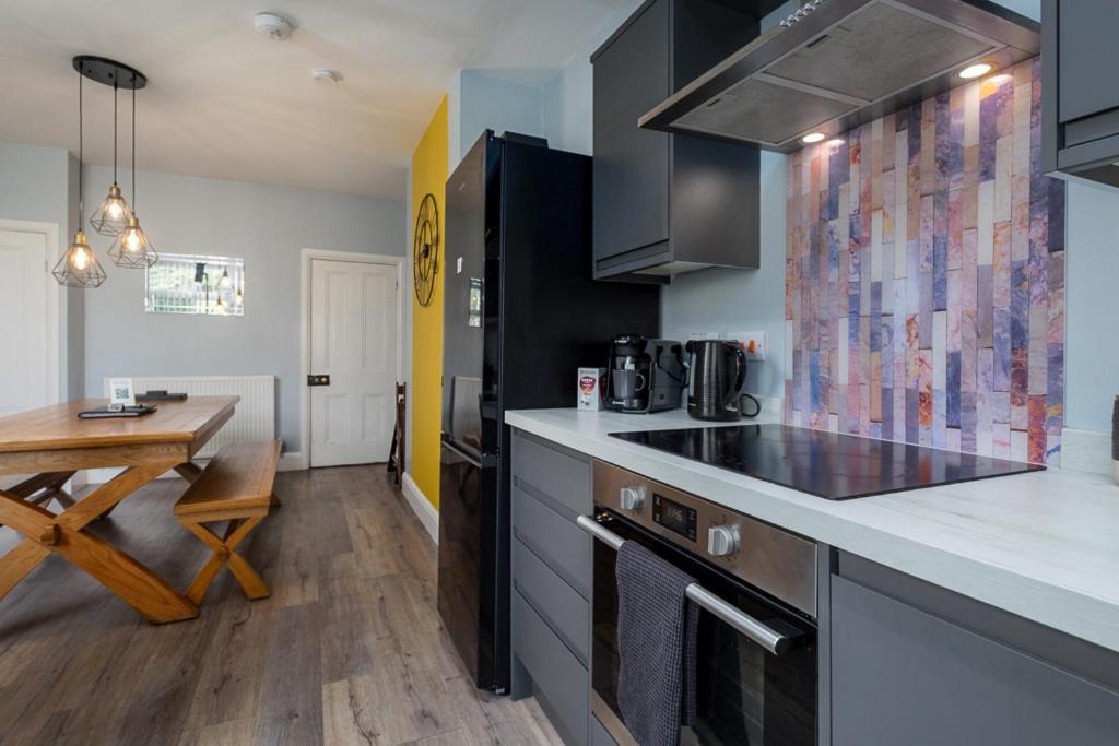 Modern Comfort-Family-Friendly-Near City & Peaks Sheffield Buitenkant foto